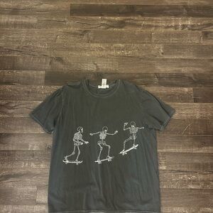 Grey T-Shirt with Skeleton Skateboard Print